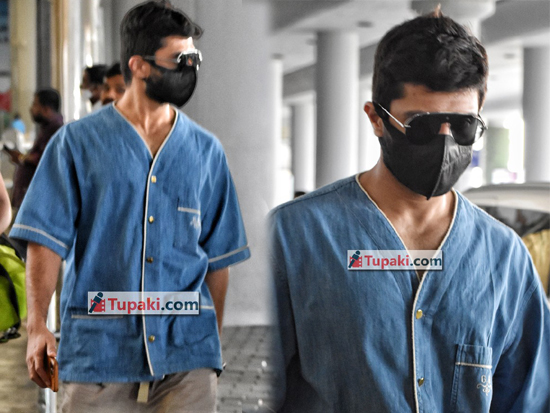 Vijay deverakonda back from Delhi